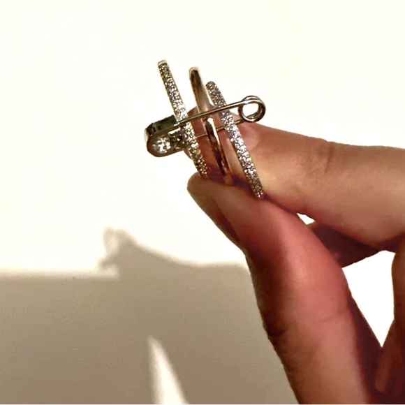 Abigail Creations Triple Band Safety Pin Ring - Picture 4 of 5